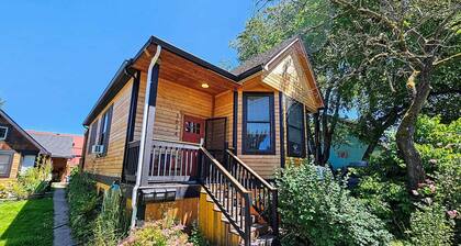 Hip and cozy dog-friendly Mississippi Victorian