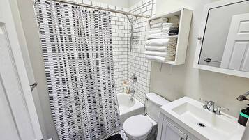 Towels, soap, shampoo, toilet paper