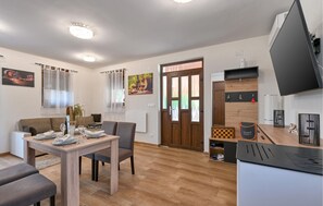 Dining - Cozy home in Kapelscak with sauna (Kapelscak)