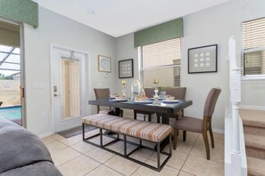 Dining - Resort Home near Disney ~ Summer Vacation Ready! (Kissimmee)