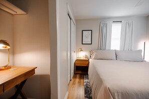 1 sovrum, skrivbord, wi-fi och sängkläder