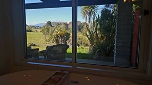 Bathroom - Tongariro Suites (Horopito)