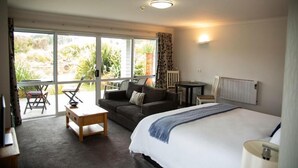 Interior detail - Tongariro Suites (Horopito)