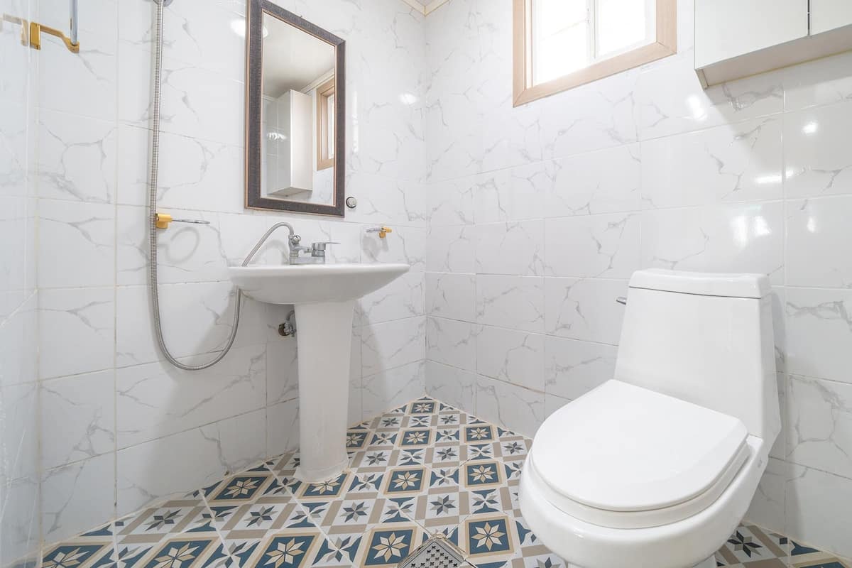 Basic Room, 1 Bedroom (PURPLE) | 1 bedroom, free WiFi