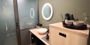 [DOKURAKU] Compact private Japanese-style room with sauna Non Smoking | Individually decorated, soundproofing, free WiFi - FUMAI SAUNA&INN (Matsue)