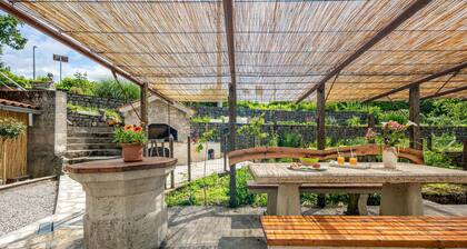 Stunning apartment in Bresca with WiFi