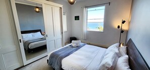 1 camera, ferro/asse da stiro, Wi-Fi gratuito, lenzuola