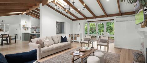 Luksusvilla, hageutsikt | Oppholdsområde