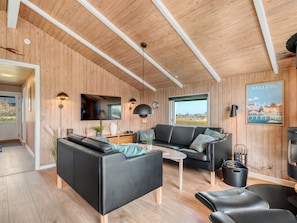 TV, fireplace - "Ofrath" - 350m to the fjord by Interhome (Roslev)