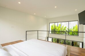 华丽复式房, 1 间卧室, 私人游泳池 | 1 多间卧室、客房内保险箱、办公桌、笔记本电脑工作区