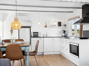 Køleskab, mikrobølgeovn, ovn, opvaskemaskine