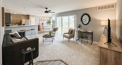 1st Floor Condo, Zero Threshold Door, Garage, Patio