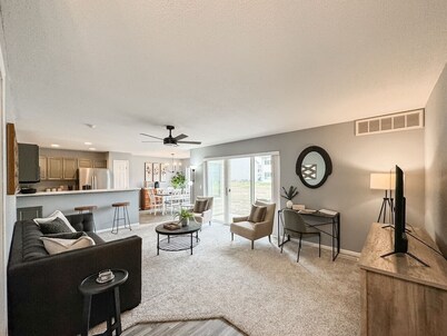 1st Floor Condo, Zero Threshold Door, Garage, Patio