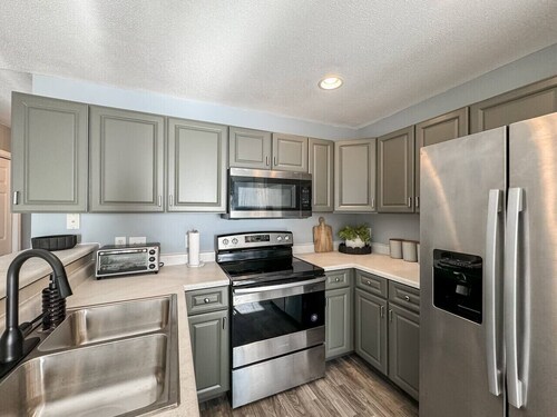 1st Floor Condo, Zero Threshold Door, Garage, Patio