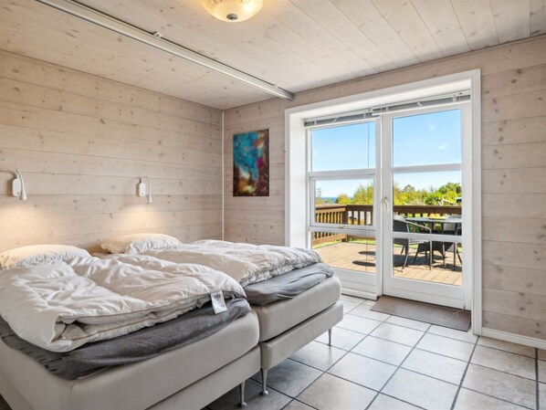 3 bedrooms, WiFi