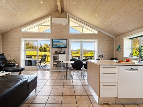 "Hjalmar" - 400m from the sea by Interhome
