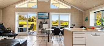 "Hjalmar" - 400m from the sea by Interhome