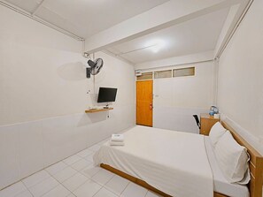 Habitación estándar, vistas a la ciudad | Wifi gratis y ropa de cama