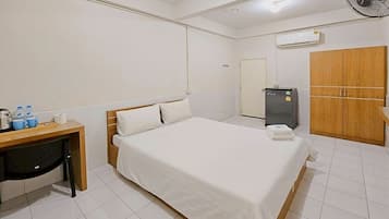 Standardzimmer, Stadtblick | Kostenloses WLAN, Bettwäsche