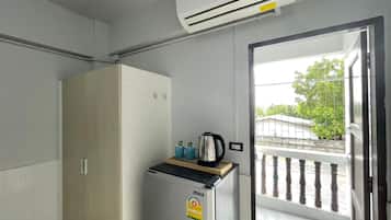 Kamar Standar, pemandangan kota | Lemari es mini