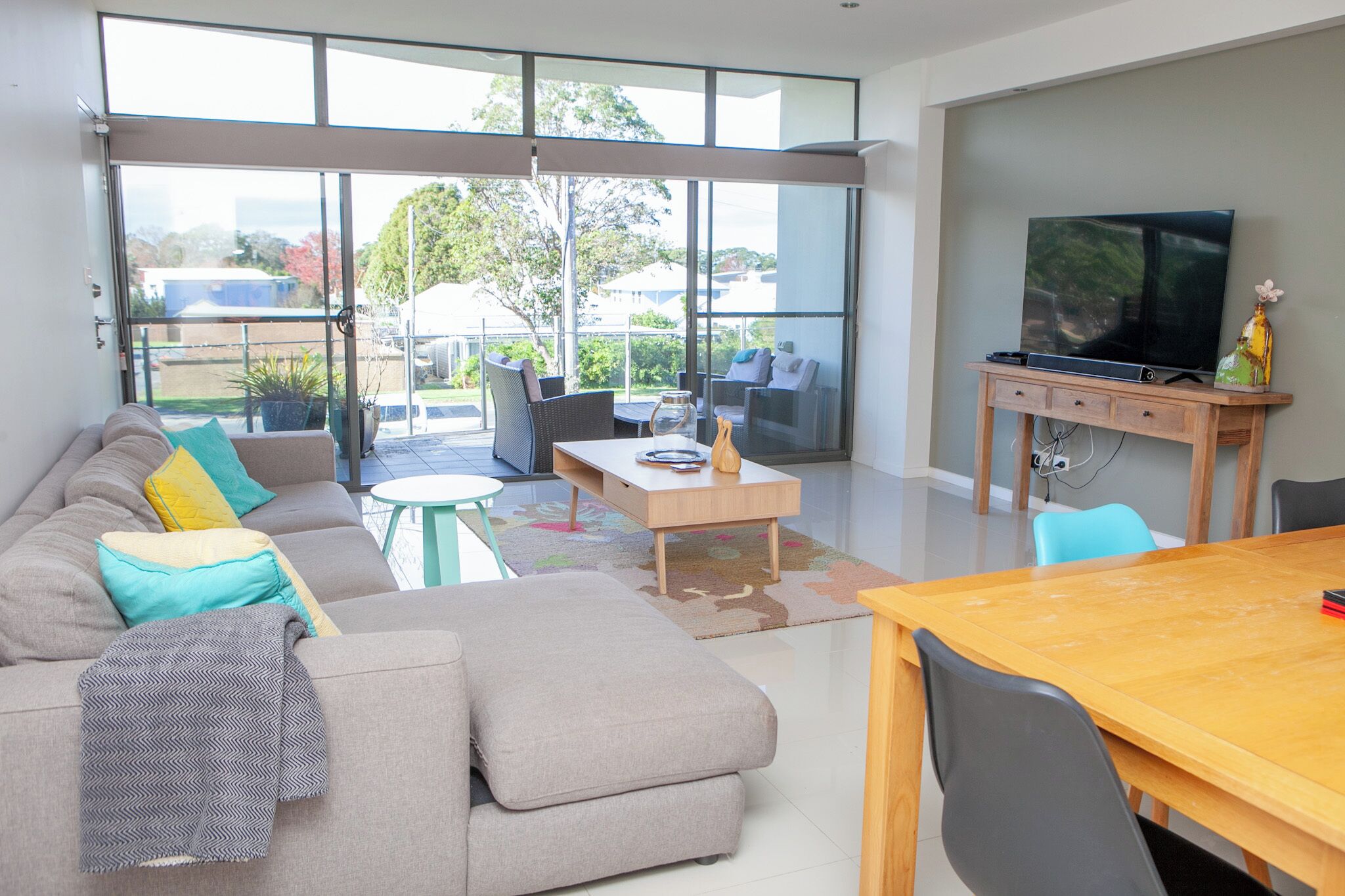 Smart TV, DVD player, video library