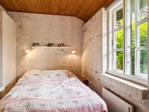 2 bedrooms, Internet