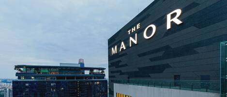 واجهة المنشأة