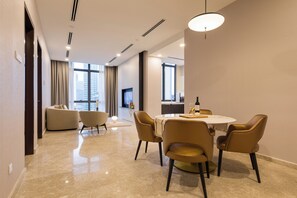 In-room dining - The Manor Serviced Residence by Canopy Lives (Kuala Lumpur)