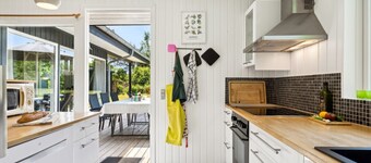 "Aleta" - 600m from the sea by Interhome