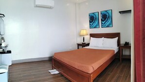 Comfort kamer, balkon, uitzicht op zee | Dineren in de kamer