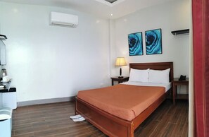 Comfort Room, Balcony, Sea View | In-room dining - Nadelmar Hotel and Resort (Dalaguete)