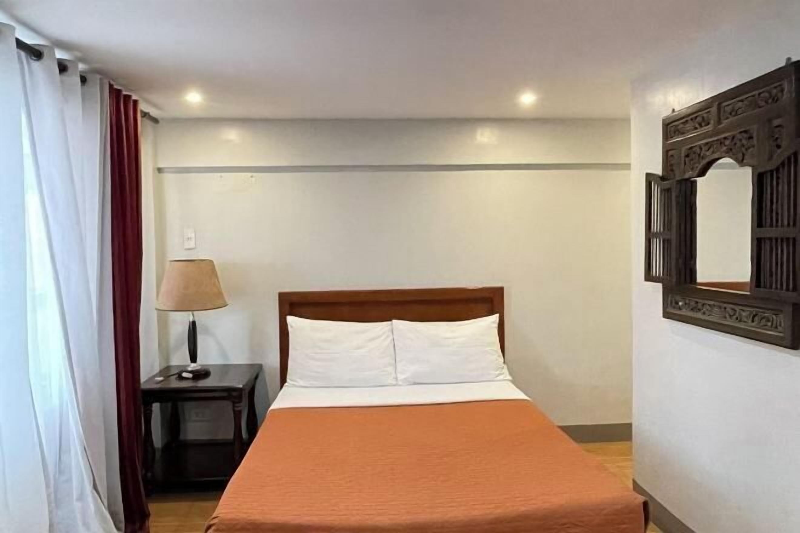 In-room safe, desk, soundproofing, iron/ironing board