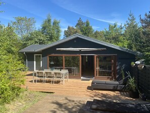 Outdoor dining - "Hilde" - 350m to the fjord by Interhome (Hemmet)