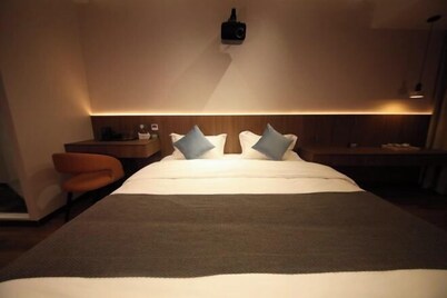 Tongli Ancient Town Forest Journey Design B&B