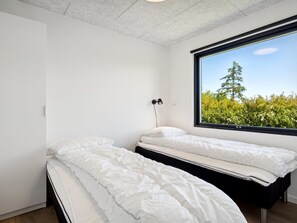 5 bedrooms, internet