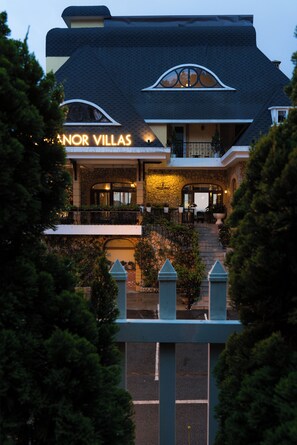 Front of property - The Manor Villas Da Lat (Da Lat)