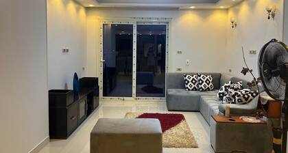 Comfy and luxurious centrally located apartment in east Cairo near the airport