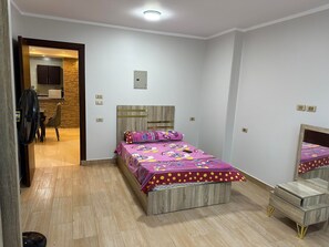 3 bedrooms, iron/ironing board, WiFi, bed sheets - Comfy and luxurious centrally located apartment in east Cairo near the airport (Cairo Governorate)