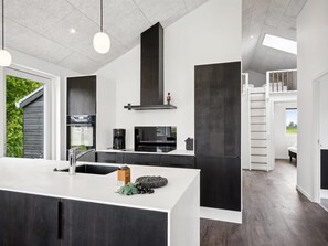 Fridge, dishwasher, cookware/dishes/utensils