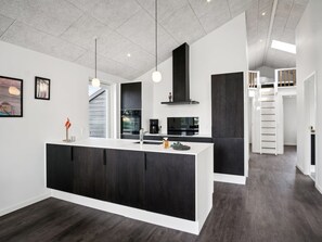 Fridge, dishwasher, cookware/dishes/utensils - "Henryk" - 75m from the sea by Interhome (Haderslev)