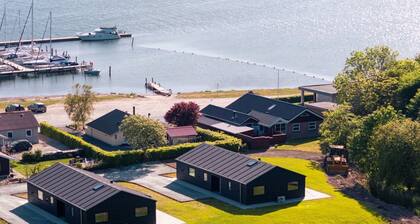 "Henryk" - 75m from the sea by Interhome