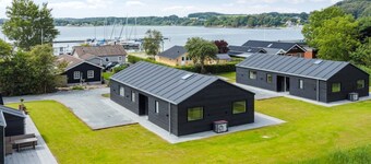 "Henryk" - 75m from the sea by Interhome
