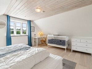 6 bedrooms, Internet