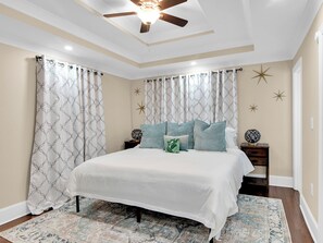 2 quartos, ferros/tábuas de passar roupa, Wi-Fi, roupa de cama