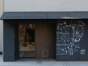 Front of property - hotel anddoggy Kyoto Nijo (Kyoto)