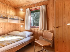 3 bedrooms, WiFi - "Bedri" - 150m from the sea by Interhome (Jerup)