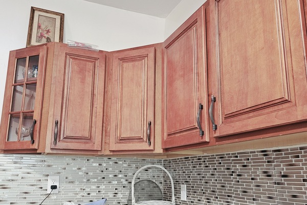 Elite Double Room, 1 King Bed, Non Smoking, Private Bathroom | Shared kitchen | Fridge, microwave, stovetop, coffee/tea maker