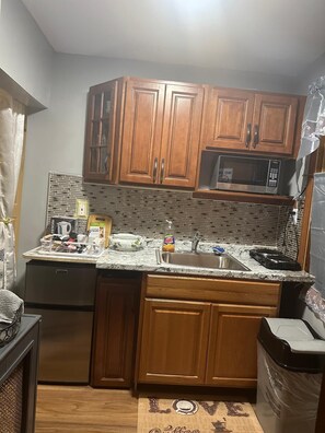 行政开间套房, 2 张大床, 无烟房, 私人浴室 | 私人厨房 | 冰箱、微波炉、炉灶、茶具/咖啡用具