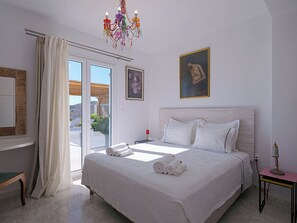 3 dormitorios, tabla de planchar con plancha, wifi y ropa de cama