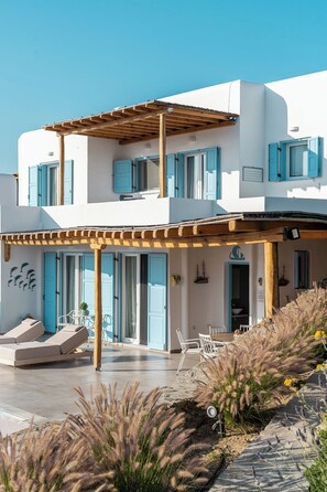 Exterior - Chrysanthemo Villa Agapi (C9JW+HW Mikonos, Greece)